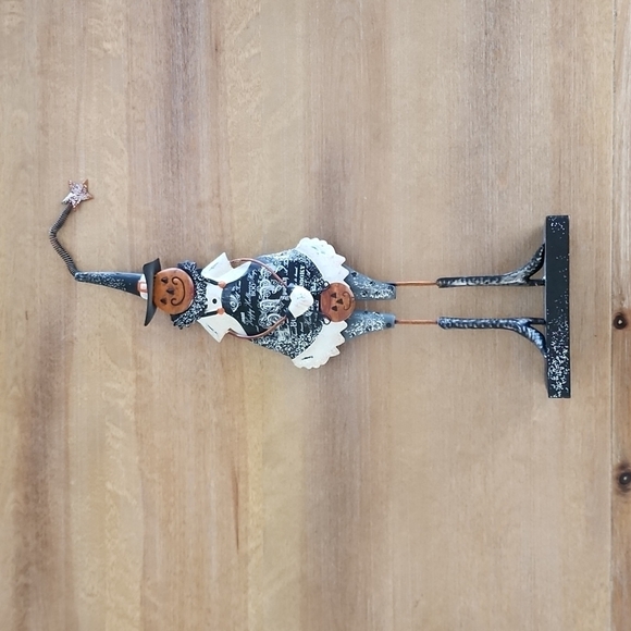 Other - Halloween metal pumpkin witch decor